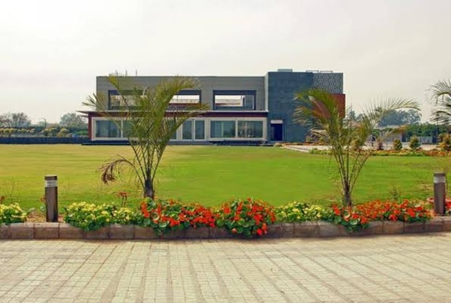 Amber by Eleven Course | Banquet Halls