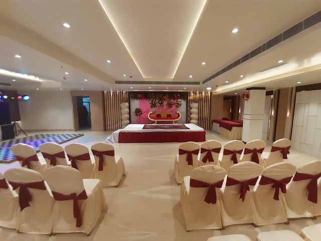 Ecotel Hotel | Marriage Halls in Charbagh, Lucknow