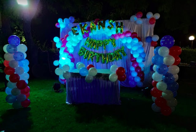 Girivandan Restaurant And Lawn | Banquet Halls