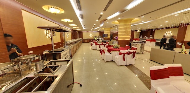 Green Lounge Banquets | Banquet Halls