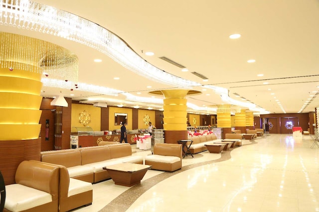 Green Lounge Banquets | Banquet Halls