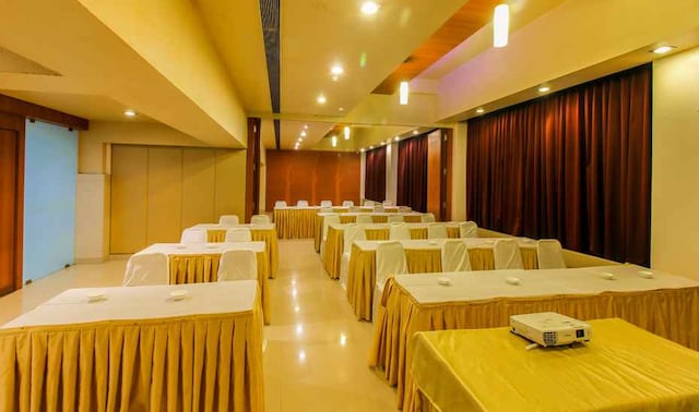 Hotel Devanshi Inn | Banquet Halls