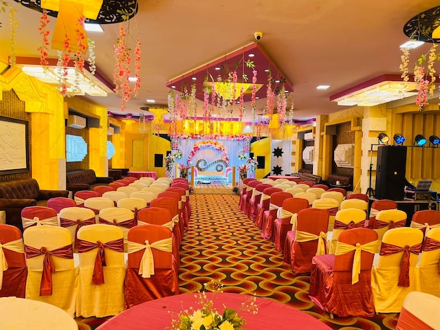 Hotel Vaibhav Inn | Corporate Party Venues in Gomti Nagar, Lucknow
