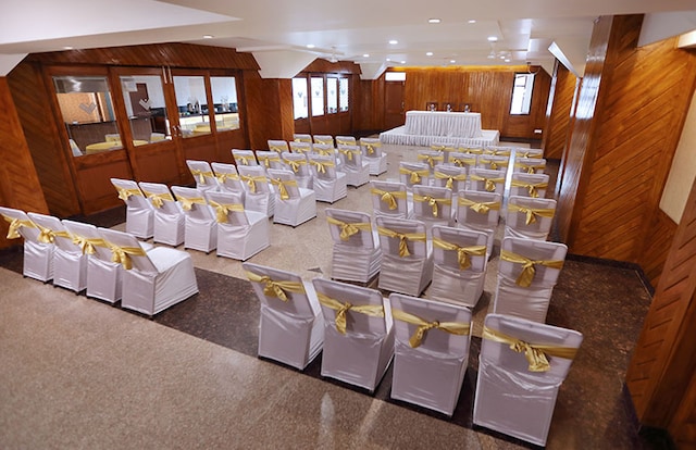 Hotel Vishnu Palace | Veg Banquet Halls in Mussoorie