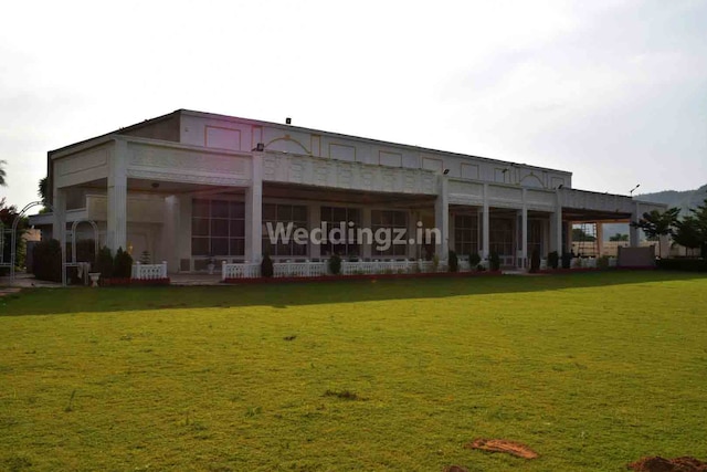 J Oberoi Garden and Banquet | Banquet Halls