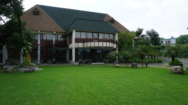 Pyramid Home Divine | Banquet Halls