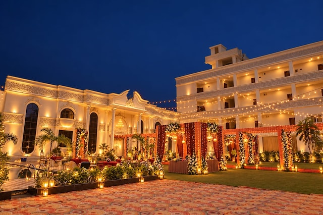 Radhe Kishun The Banquet and Hotel | Banquet Halls in Sampatchak, Patna