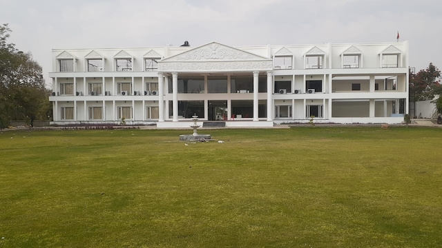 Royal Celebrations Club and Hotel | Banquet Halls