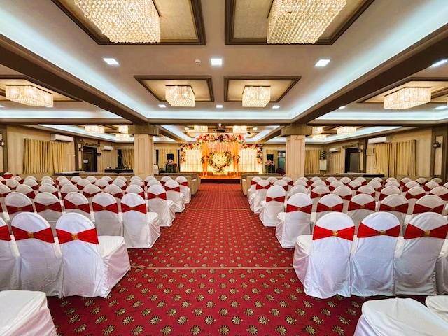 Royal Court Banquet Hall | Banquet Halls