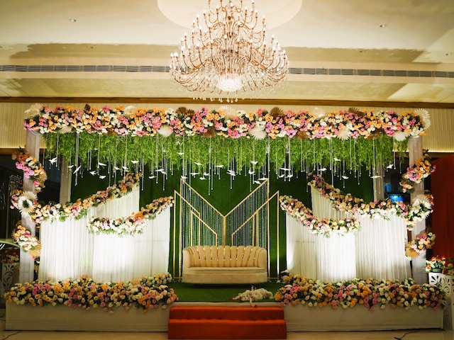 Royal Pavilion Lawn and Banquet | Party Plots in Dakshineswar, Kolkata