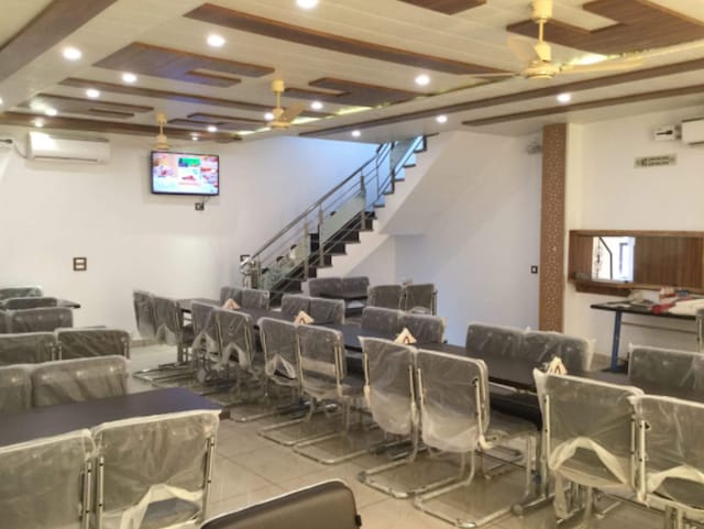 Sant Sweets And Fast Food | Banquet Halls