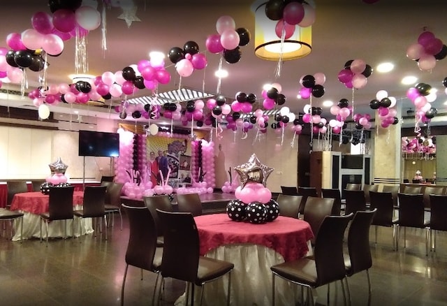 Shalimar Bagh Club | Corporate Events & Cocktail Party Venue Hall in Shalimar Bagh, Delhi