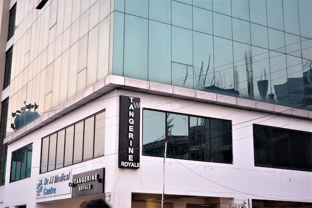 Tangerine Royale Banquets | Corporate Events & Cocktail Party Venue Hall in Bangur D, Kolkata