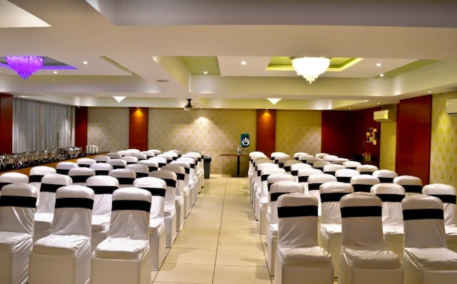 Thamarai Banquet Hall | Banquet Halls