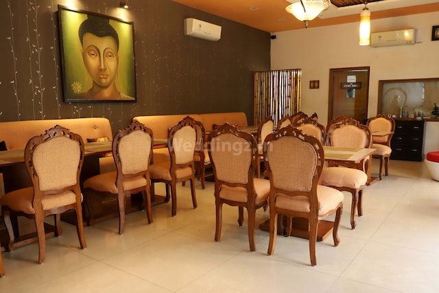The Holy Tree | Banquet Halls