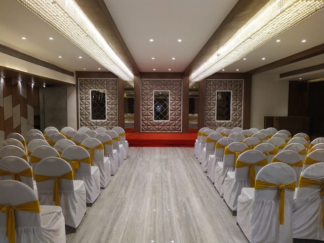 Tilak Banquet Hall | Banquet Halls