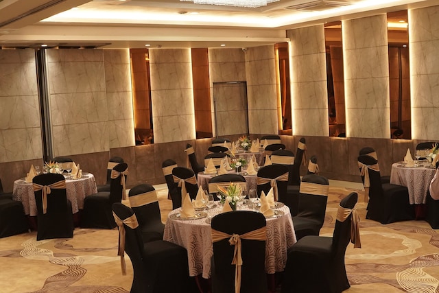 Utopian Luxe | Corporate Events & Cocktail Party Venue Hall in Gomti Nagar, Lucknow