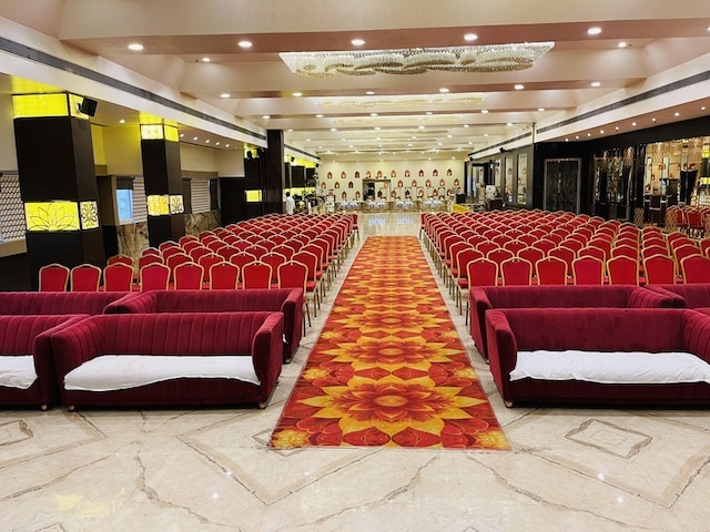 Weddingz Banquet Company Serviced Globe Banquets Ambarnath | Birthday Party Halls in Ambernath, Mumbai