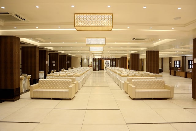 Weddingz Banquet Company Serviced Radhekrishna  The Grand Banquet | Marriage Halls in Ulhasnagar, Mumbai