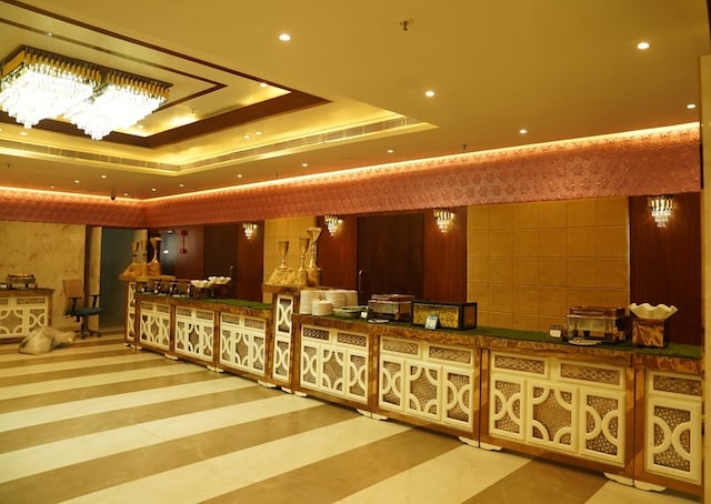 Weddingz Banquet Company Serviced Target Banquet | Wedding Halls & Lawns in Borivali West, Mumbai