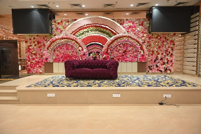 Weddingz Banquet Company Serviced The Golden Emeraldd | Birthday Party Halls in Raj Nagar Extension, Ghaziabad
